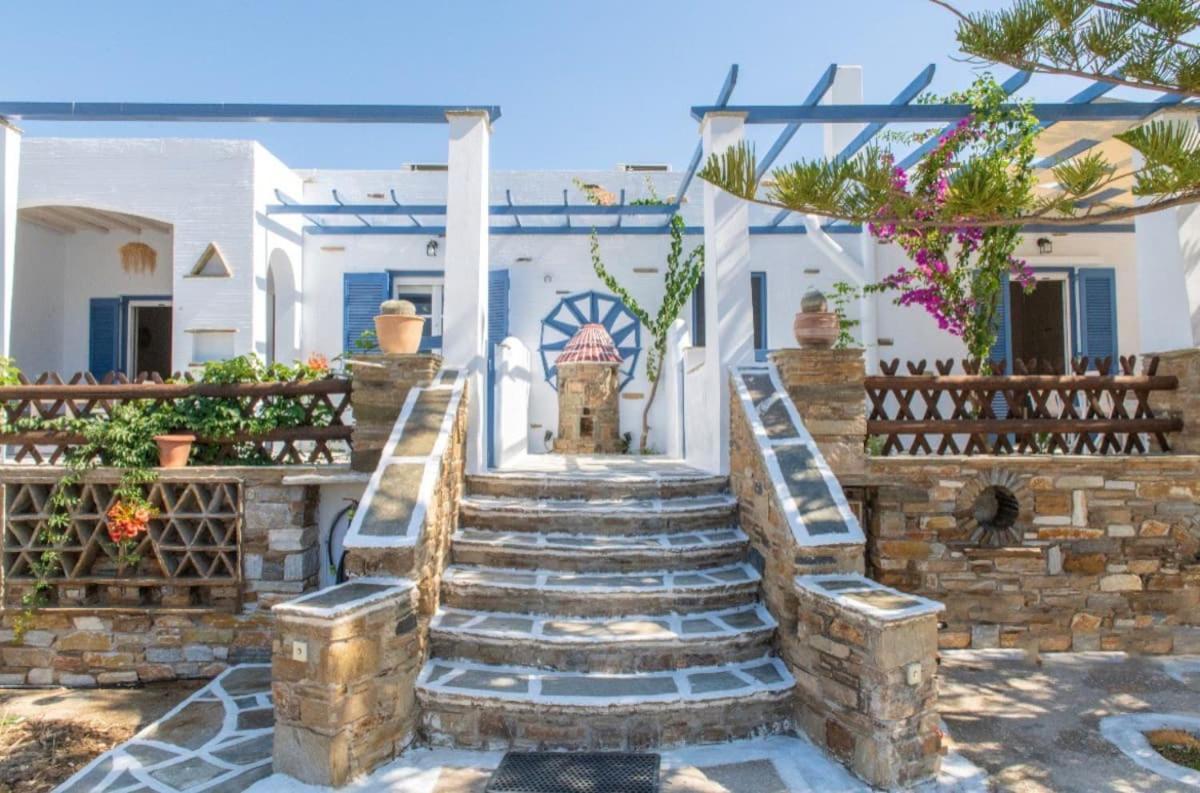 Ferienwohnung Θἔρως Tínos Exterior foto